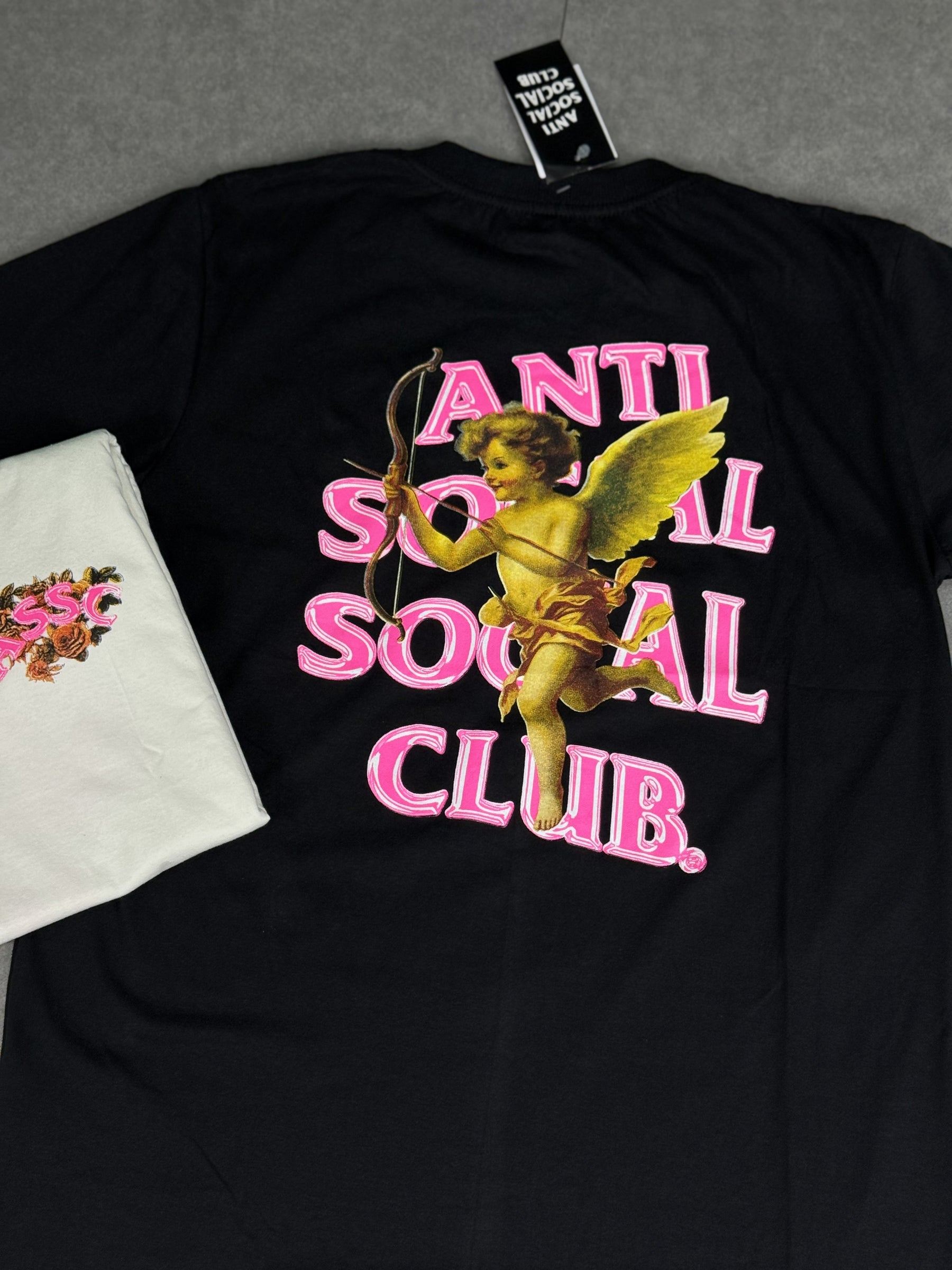 CAMISETA ANTI-SOCIAL